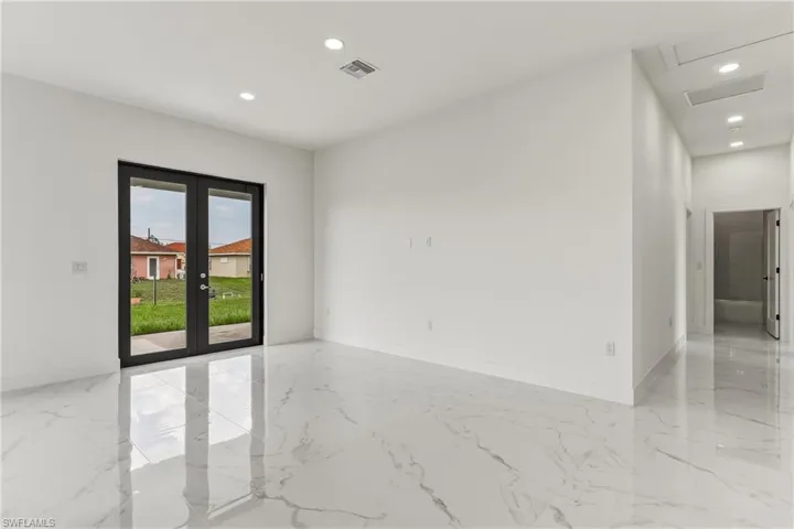 4002 9th St Sw, Lehigh Acres, Florida 33976