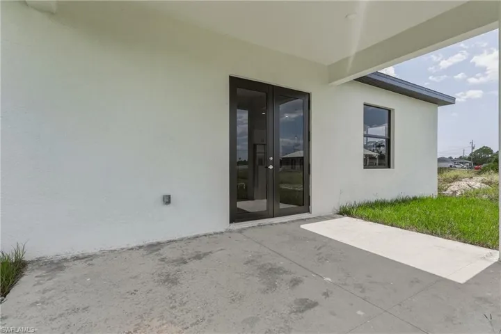 4002 9th St Sw, Lehigh Acres, Florida 33976