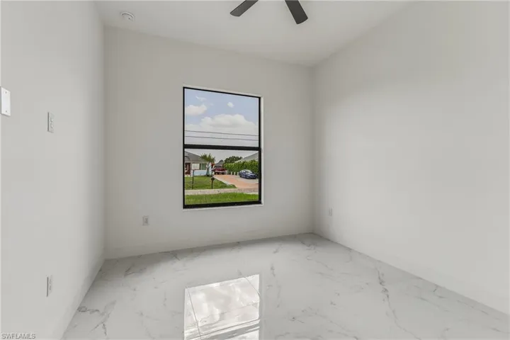 4002 9th St Sw, Lehigh Acres, Florida 33976