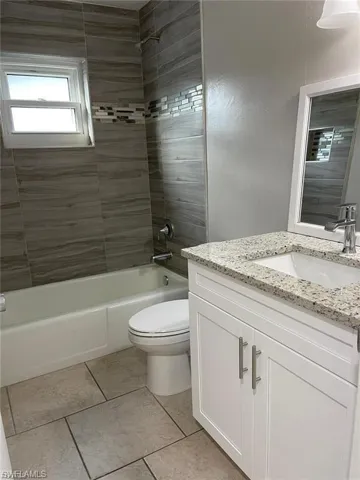 2505 Se 16th Pl 2, Cape Coral, Florida 33904