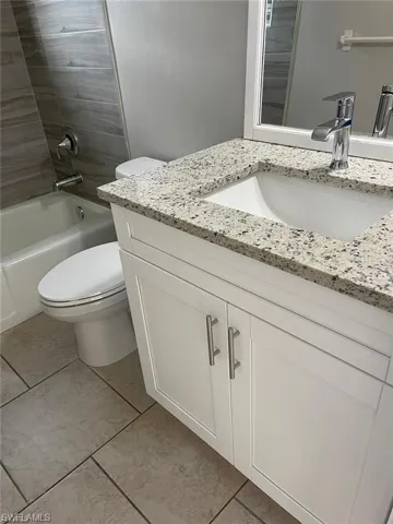 2505 Se 16th Pl 2, Cape Coral, Florida 33904