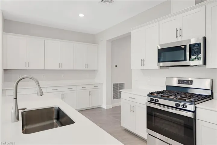18315 Ridgeline Dr, Estero, Florida 33928