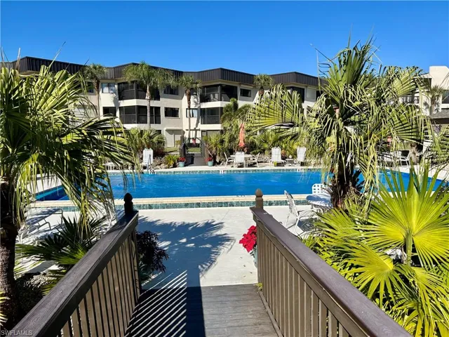 6979 Winkler Rd # 325, Fort Myers, Florida 33919