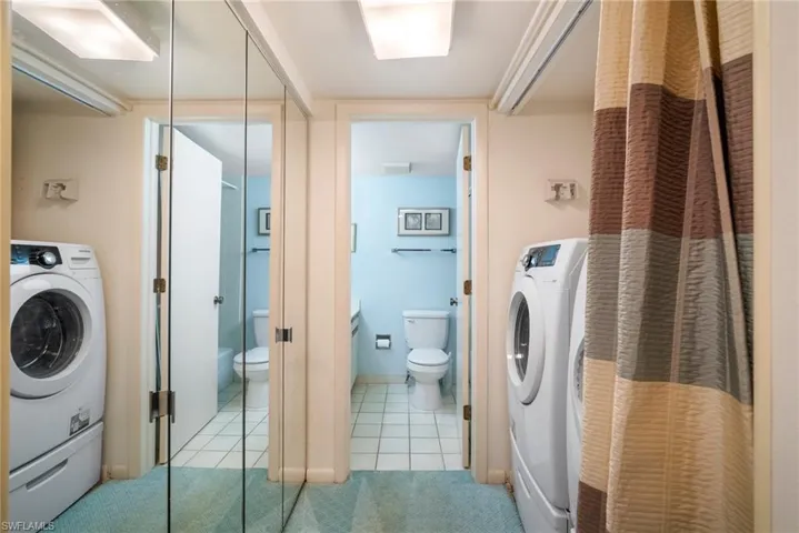 6979 Winkler Rd # 325, Fort Myers, Florida 33919