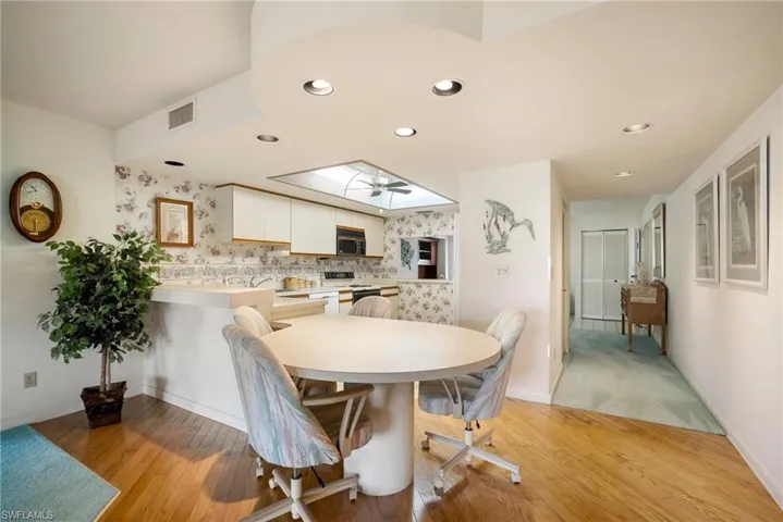 6979 Winkler Rd # 325, Fort Myers, Florida 33919