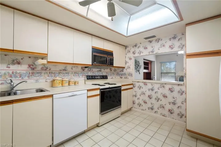 6979 Winkler Rd # 325, Fort Myers, Florida 33919