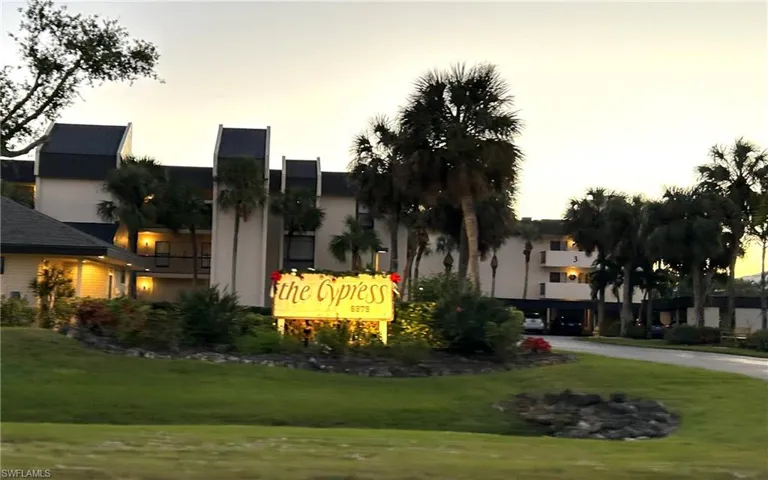 6979 Winkler Rd # 325, Fort Myers, Florida 33919