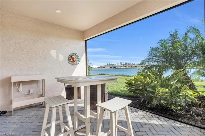 Plenty of space for dining and lounging.