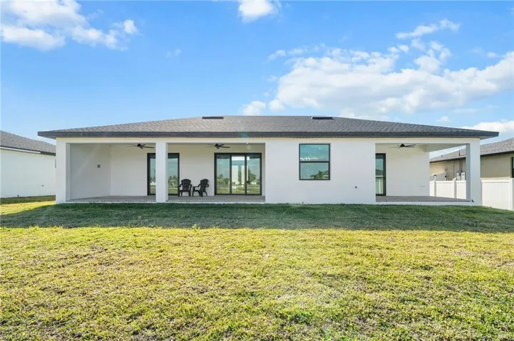 405 Ne 15th Ter, Cape Coral, Florida 33909