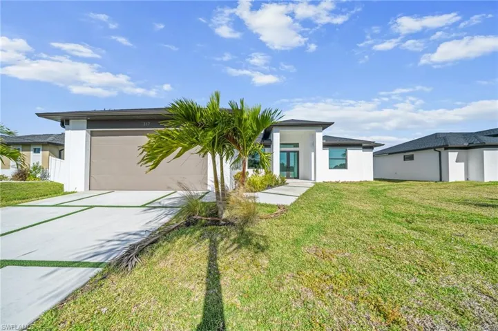 405 Ne 15th Ter, Cape Coral, Florida 33909