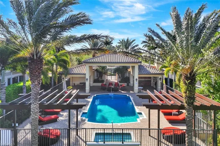 Regatta Landing Community Pool