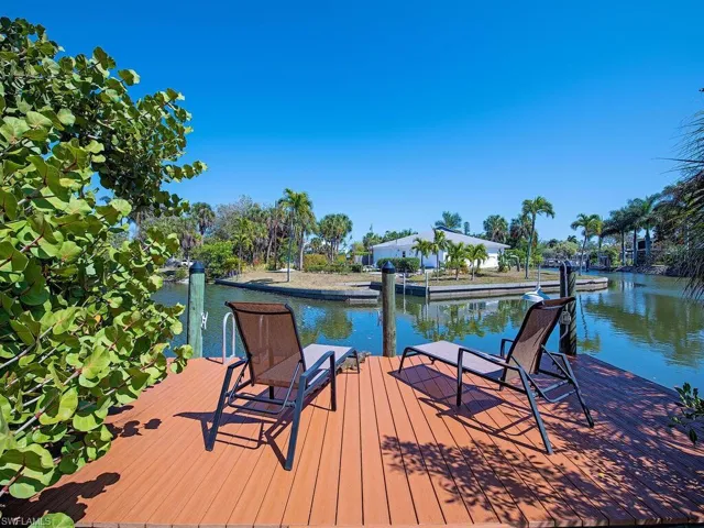 3165 Lakeview Dr, Naples, Florida 34112