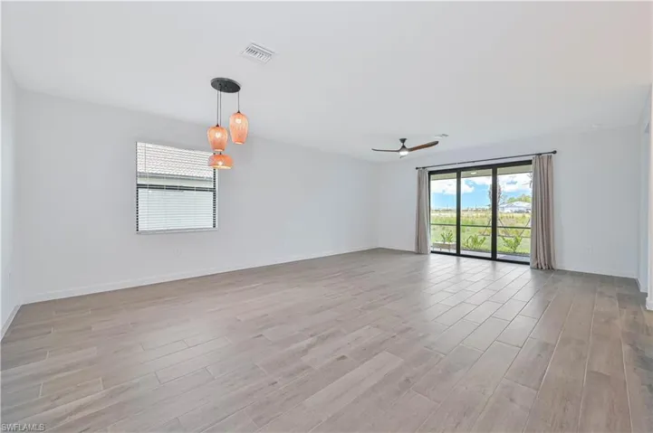 20492  Verawood  LOOP, Estero, FL 33928