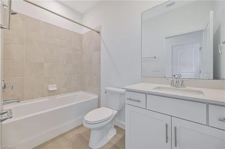 20492  Verawood  LOOP, Estero, FL 33928
