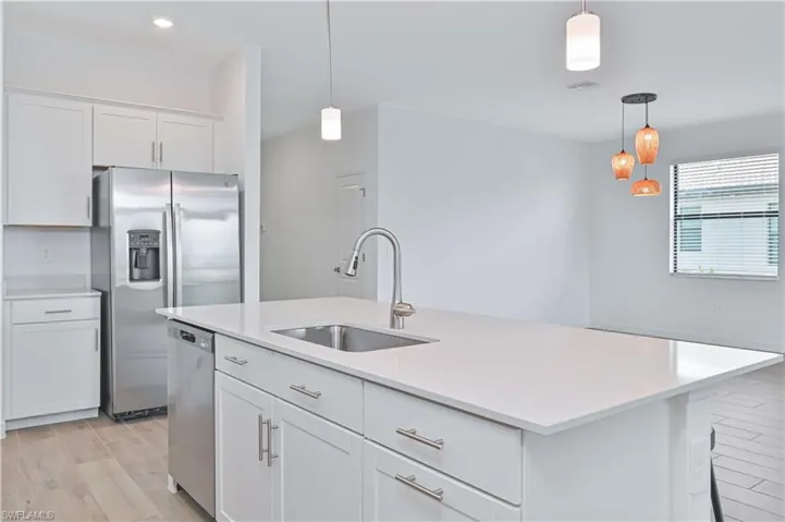 20492  Verawood  LOOP, Estero, FL 33928