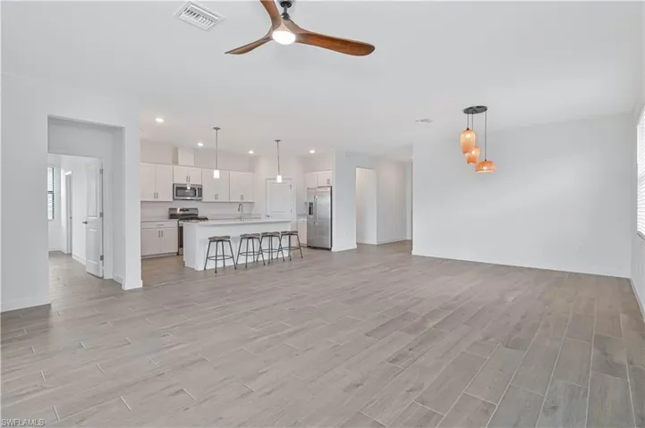 20492  Verawood  LOOP, Estero, FL 33928