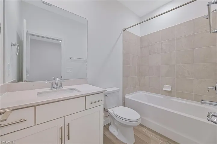 20492  Verawood  LOOP, Estero, FL 33928