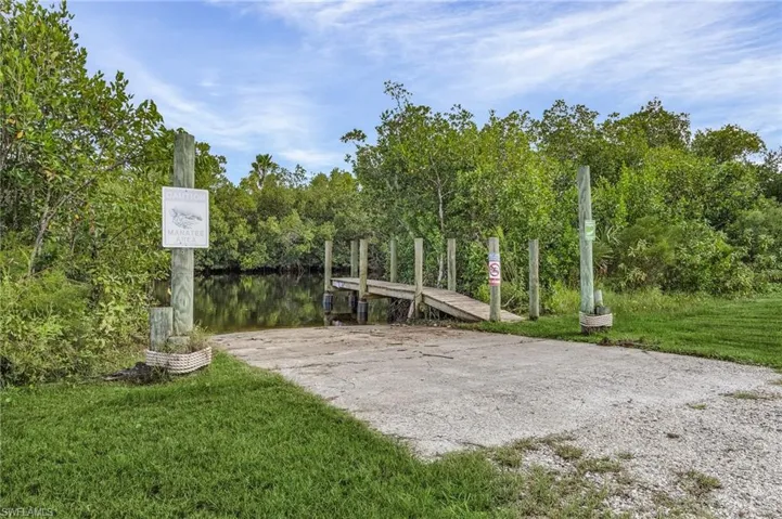 Yacht Club Colony private boat dock.