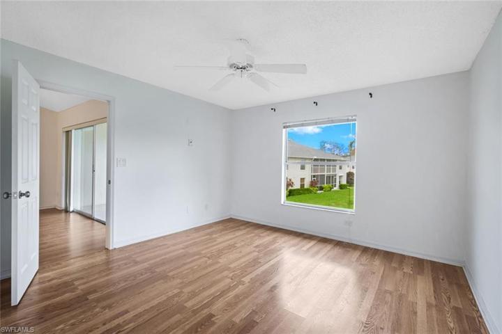 686 Squire CIR # 202, NAPLES FL 34104