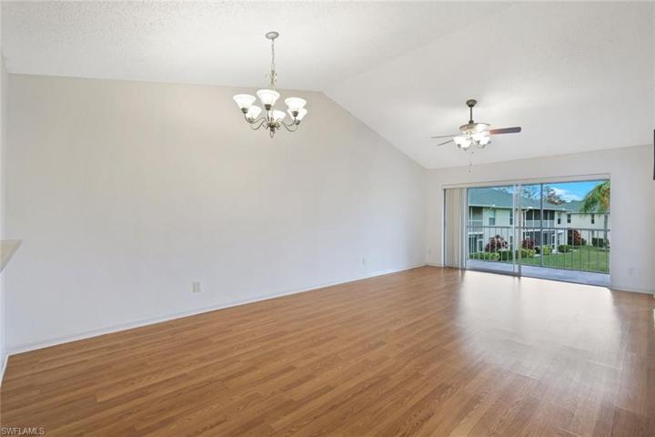 686 Squire CIR # 202, NAPLES FL 34104