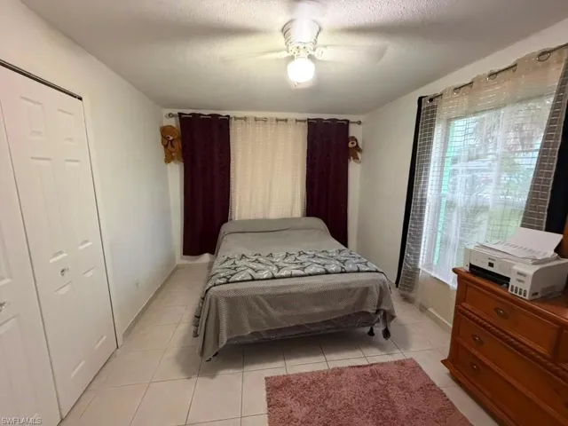 40 Ne 10th Ave, Cape Coral, Florida 33909