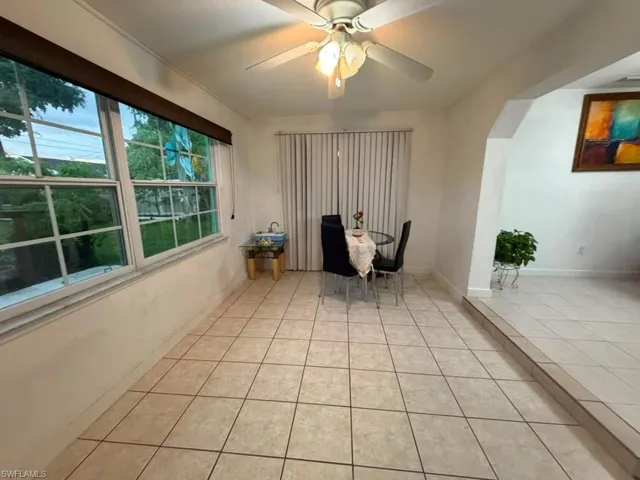 40 Ne 10th Ave, Cape Coral, Florida 33909