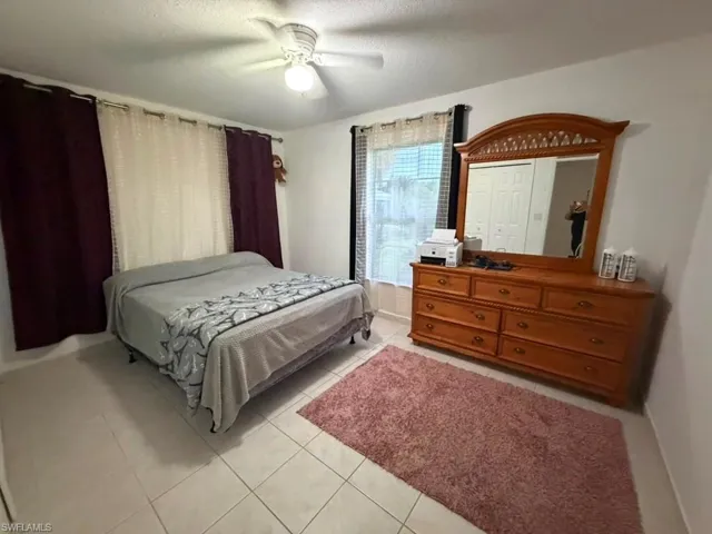 40 Ne 10th Ave, Cape Coral, Florida 33909