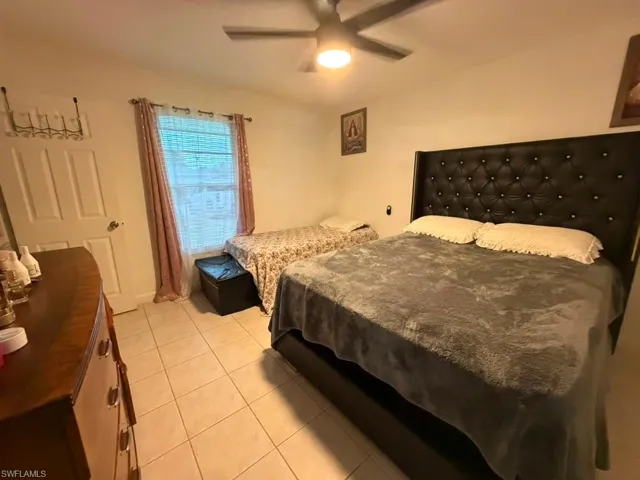 40 Ne 10th Ave, Cape Coral, Florida 33909