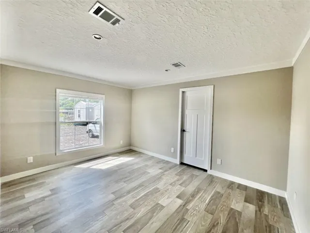 2257  Costello  LN, North Fort Myers, FL 33917