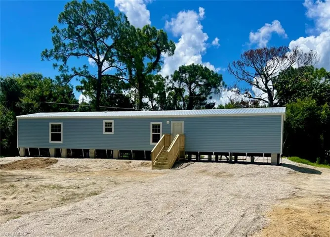 2257  Costello  LN, North Fort Myers, FL 33917