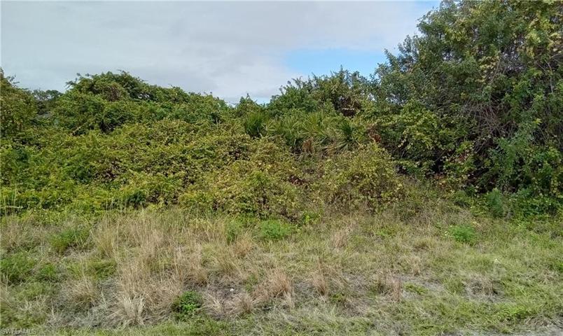 3302  11th SW ST, LEHIGH ACRES, FL 33976