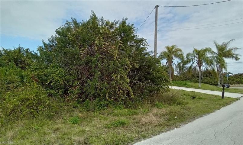 3302  11th SW ST, LEHIGH ACRES, FL 33976