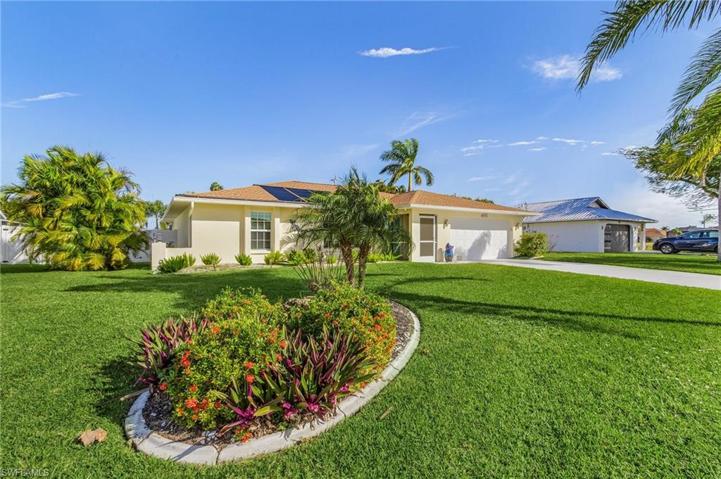 405 SW 47th ST, CAPE CORAL FL 33914