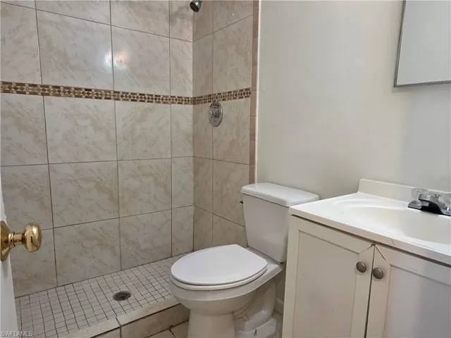 1107 S Loop Blvd, Lehigh Acres, Florida 33936