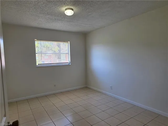 1107 S Loop Blvd, Lehigh Acres, Florida 33936