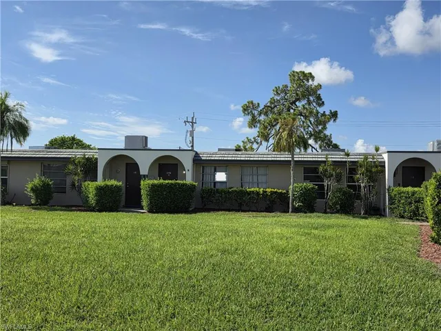 1107 S Loop Blvd, Lehigh Acres, Florida 33936