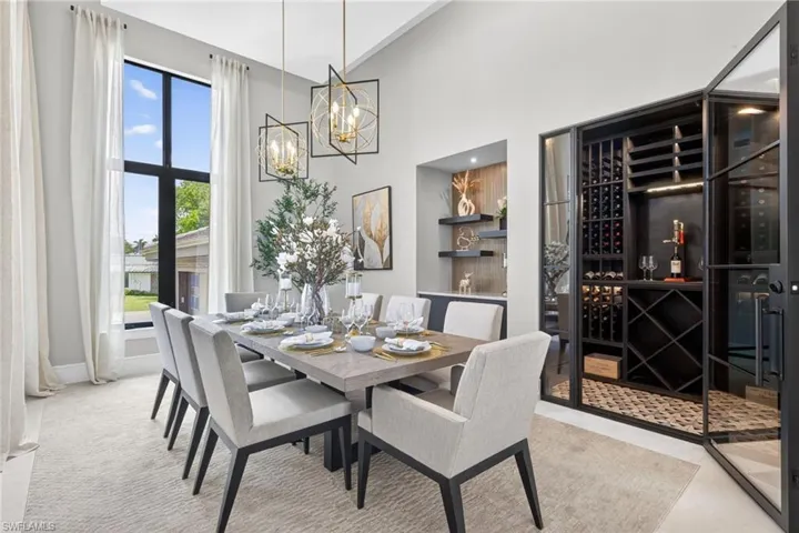Formal Dining/Wine