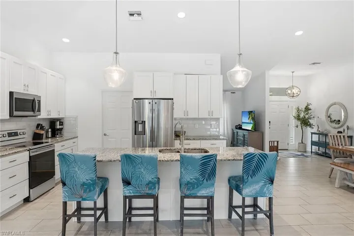 721 Logan Blvd S, Naples, Florida 34119