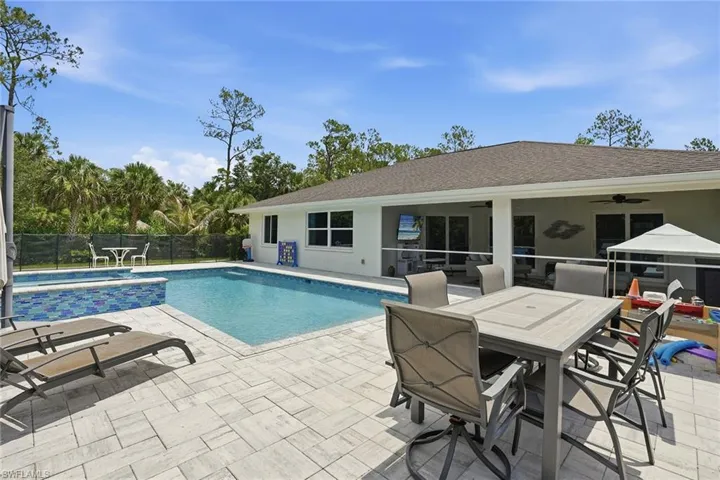 721 Logan Blvd S, Naples, Florida 34119
