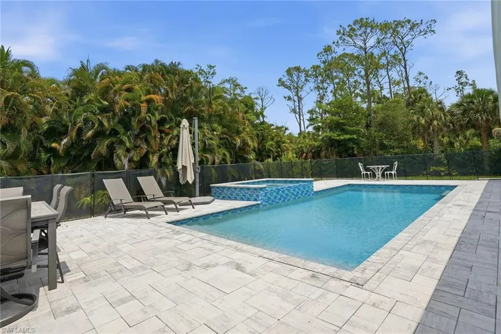 721 Logan Blvd S, Naples, Florida 34119