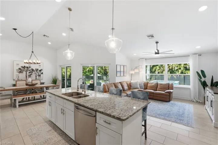 721 Logan Blvd S, Naples, Florida 34119
