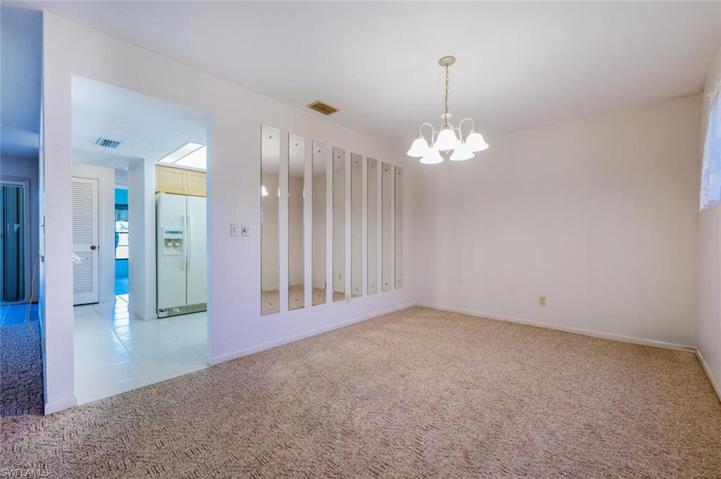 136 Fleur De Lis LN, NAPLES FL 34112