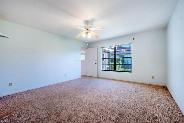 136 Fleur De Lis LN, NAPLES FL 34112
