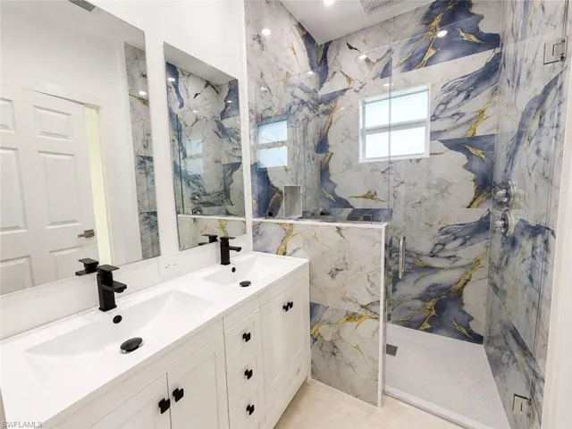 713 Da Vinci Ave S, Lehigh Acres, Florida 33974
