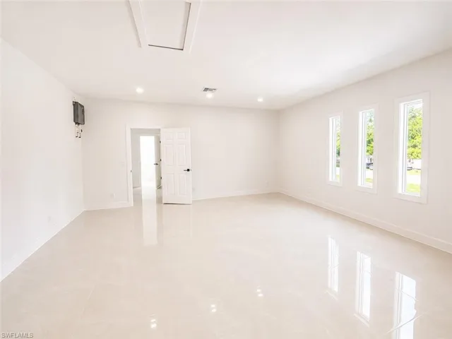 713 Da Vinci Ave S, Lehigh Acres, Florida 33974
