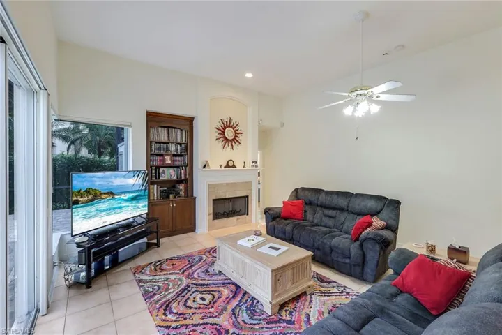 There is even a fireplace for those (slightly) chilly Florida evenings!