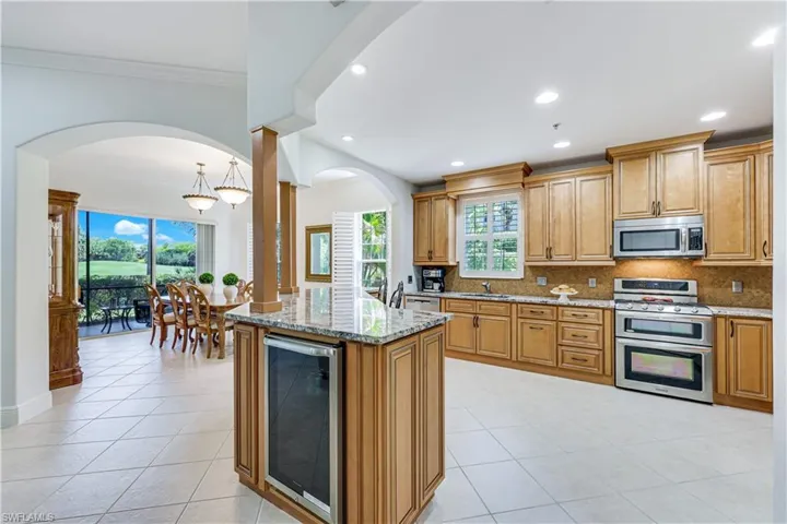 9002 Cascada Way 102, Naples, Florida 34114