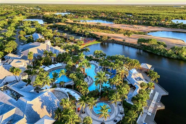9002 Cascada Way 102, Naples, Florida 34114