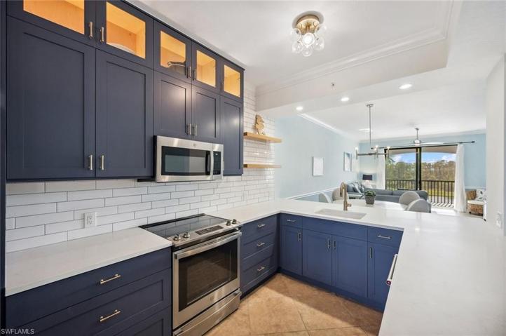 9727  Acqua  CT, NAPLES, FL 34113