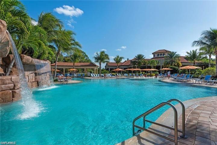 9727  Acqua  CT, NAPLES, FL 34113